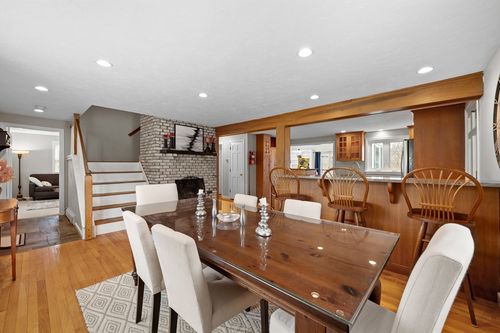 11 Lackey St, Westborough, MA, 01581-3207 | Card Image