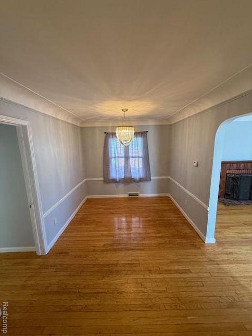 19701 Tracey St, Detroit, MI, 48235-1528 | Card Image