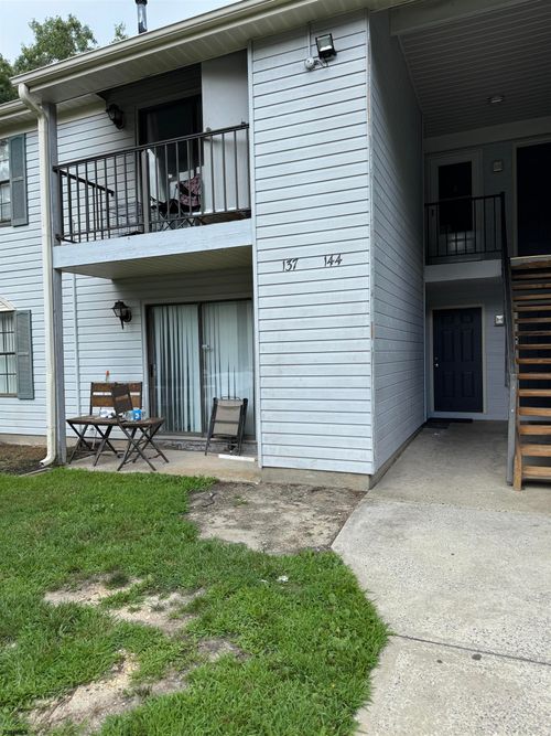 2401-137 Liberty Ct, Galloway, NJ, 08205-3618 | Card Image