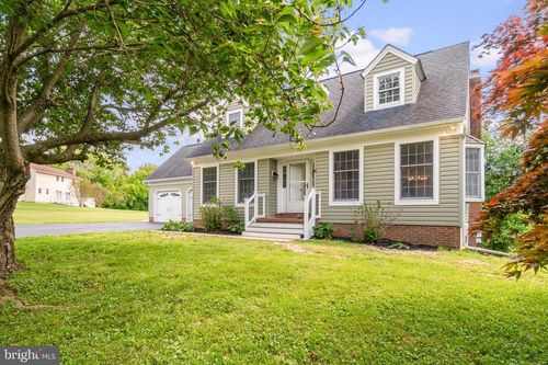9 Hedricks Ct, Parkton, MD, 21120-9680 | Card Image