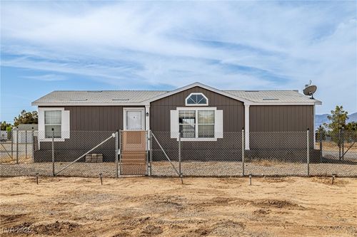 1391 E Gamebird Rd, Pahrump, NV, 89048-1483 | Card Image