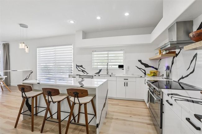 Kitchen | Image 12