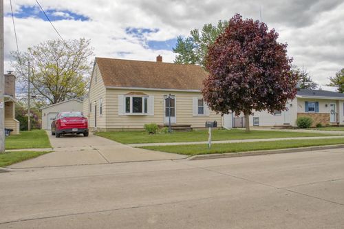 921 W Weiland Avenue, APPLETON, WI, 54914 | Card Image