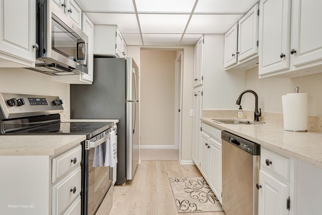 APT-407 - 2 S Atrium Way, Condo with 1 bedrooms, 2 bathrooms and 1 parking in Elmhurst IL | Image 13