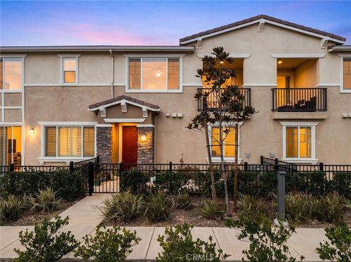 3-16680 Wyndham Ln, Fontana, CA, 92336-6150 | Card Image