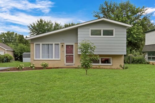 65 Hickory Dr, Lindenhurst, IL, 60046-8336 | Card Image