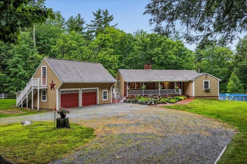 494 Bedford Rd, New Boston, NH, 03070-5015 | Card Image
