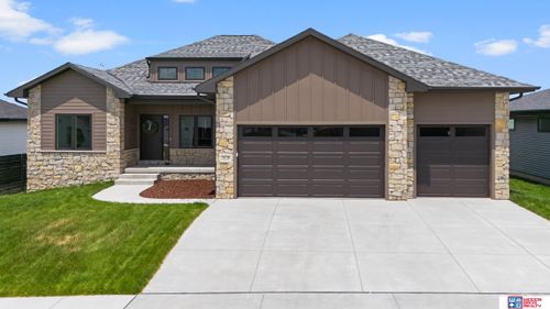 7630 Ponce Dr, Lincoln, NE, 68516-4419 | Card Image