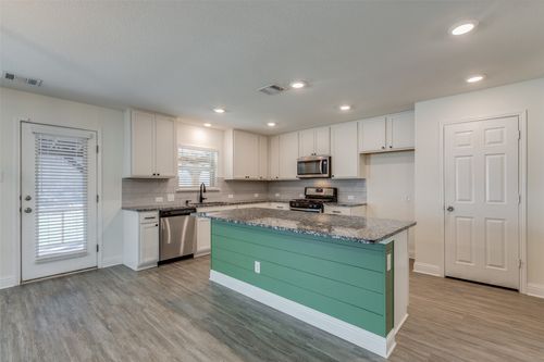 2604 Wesley Ave, Aubrey, TX, 76227-1751 | Card Image