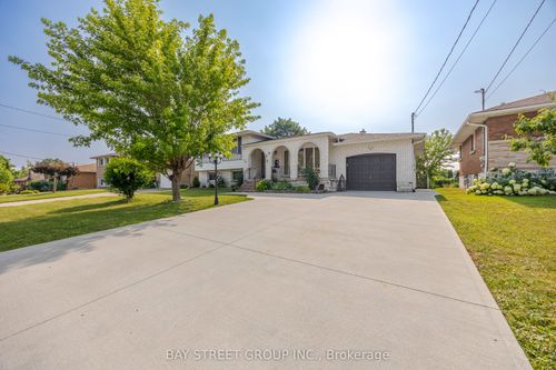 upper-29 West St N, Thorold, ON, L2V2S1 | Card Image