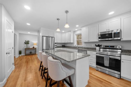 4 Lorelai Way, Nashua, NH, 03062 | Card Image