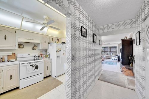 2-6100 Nw 44th Apt 401 Street, Other Florida, FL, 33319 | Card Image