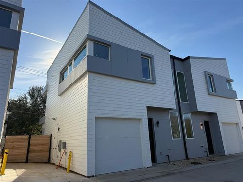 10102-2000 Riverside Farms Rd, Austin, TX, 78741 | Card Image