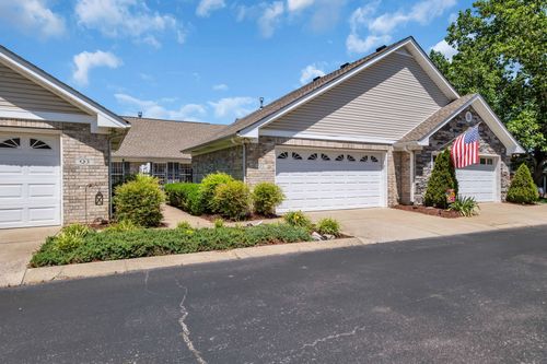 q2-800 Browns Ln, Gallatin, TN, 37066-7442 | Card Image