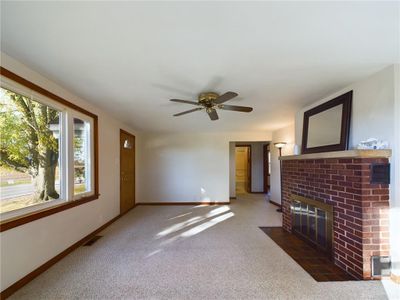 Family Room | Image 3