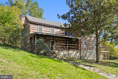 841 Shady Creek Road, House other with 4 bedrooms, 1 bathrooms and null parking in CLEAR BROOK VA | Image 2