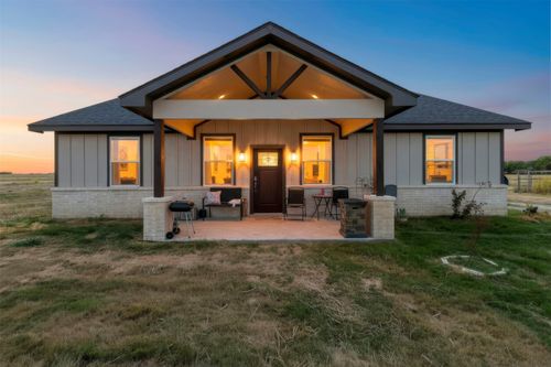 770 Section House Rd, Ennis, TX, 75119-5398 | Card Image