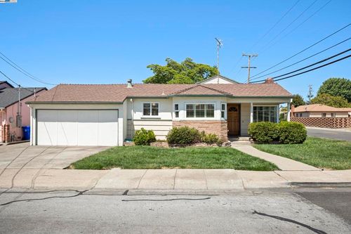 15003 Crosby St, San Leandro, CA, 94579-1703 | Card Image