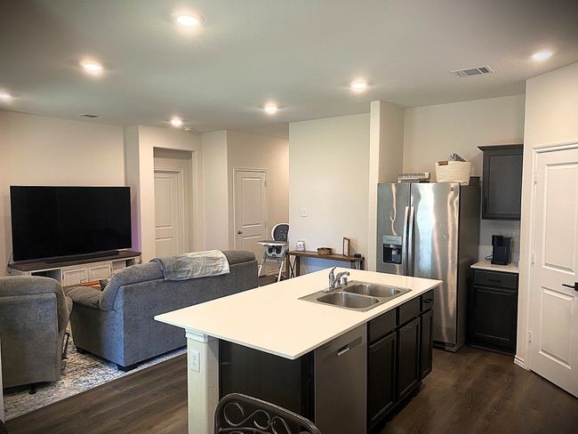 2212 San Jacinto Way, House other with 3 bedrooms, 2 bathrooms and null parking in Sherman TX | Image 12