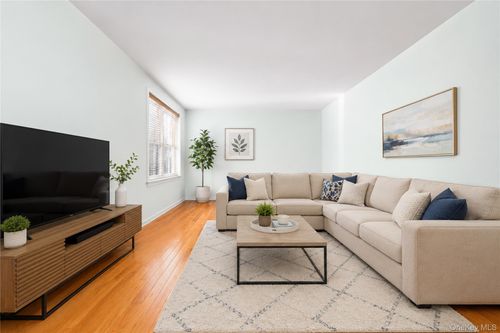 4b-27-10 Parsons Boulevard, New York, NY, 11354 | Card Image