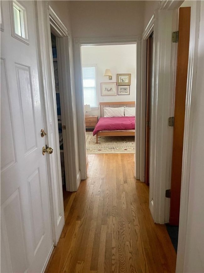 899 Cooneymus Rd, House other with 5 bedrooms, 4 bathrooms and 4 parking in Block Island RI | Image 15