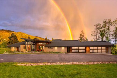 747 Anglers Pond, Steamboat Springs, CO, 80487-8827 | Card Image