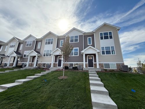 865 Briar Glen Ct, Hampshire, IL, 60140-1032 | Card Image