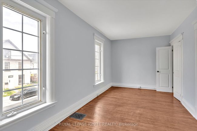 293 Dalhousie St, Home with 5 bedrooms, 3 bathrooms and 4 parking in Peterborough ON | Image 23