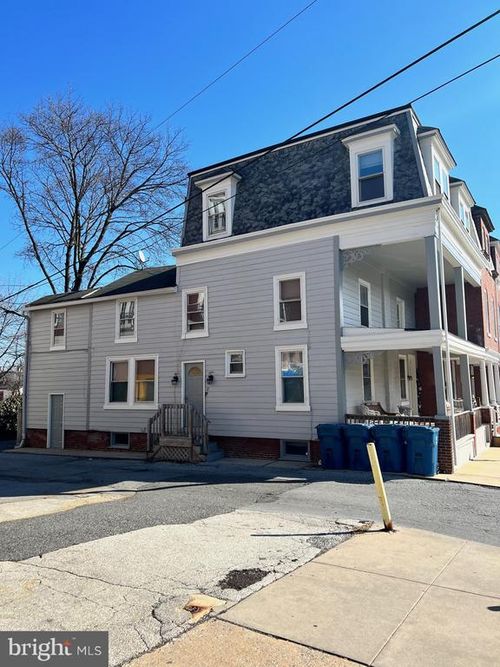 apt-b-17 S Walnut St, WEST CHESTER, PA, 19382-3136 | Card Image