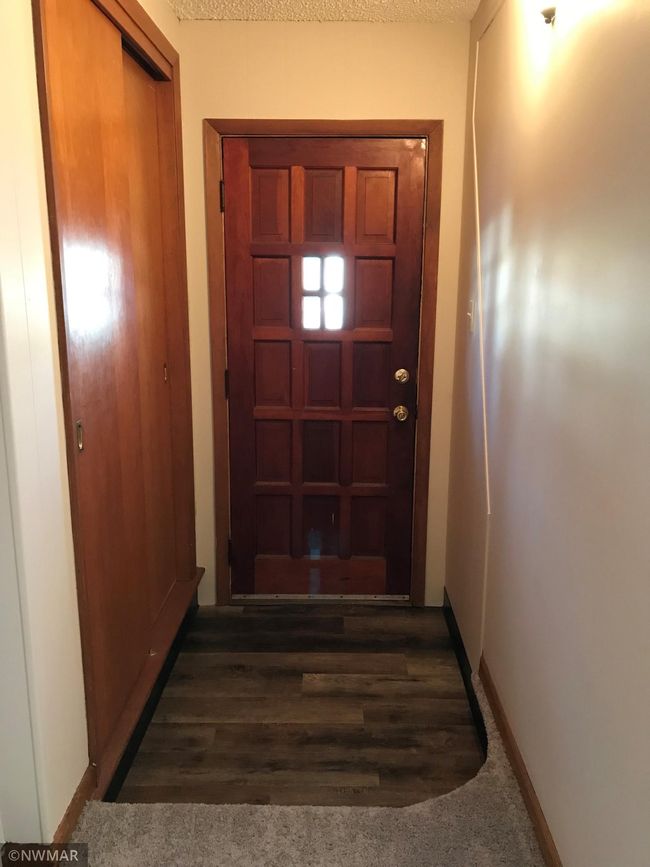 Front Entry.jpg | Image 20