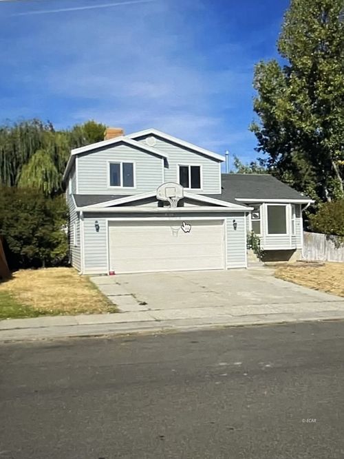 2139 Sierra Dr, Elko, NV, 89801-4560 | Card Image