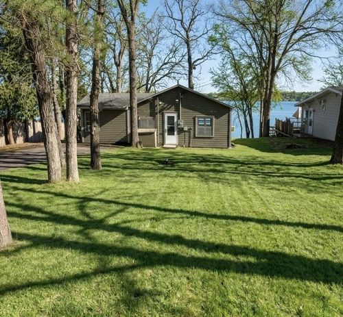 4865 102nd Ave, Clear Lake, MN, 55319-9530 | Card Image