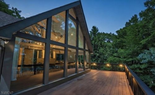 5 Flora Ave, Stanhope, NJ, 07874-2302 | Card Image