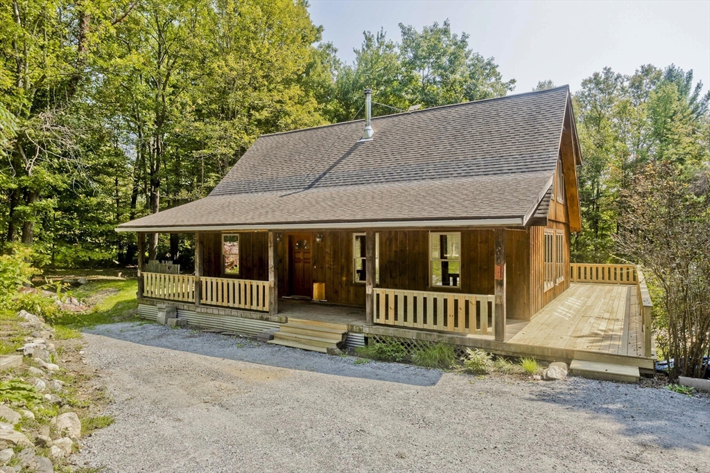 Timberidge Dr, Russell, MA 01071