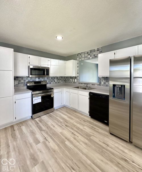 6119 Rocky River, Indianapolis, IN, 46221 | Card Image