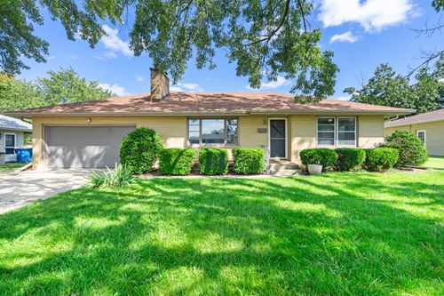 1616 Barthelone St, Crest Hill, IL, 60403-2022 | Card Image