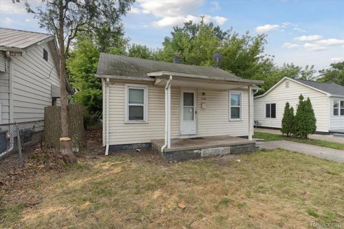 7028 Packard Ave, Warren, MI, 48091-3059 | Card Image