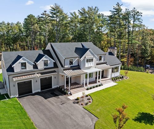 10 Hawthorn Hl, Duxbury, MA, 02332-3945 | Card Image