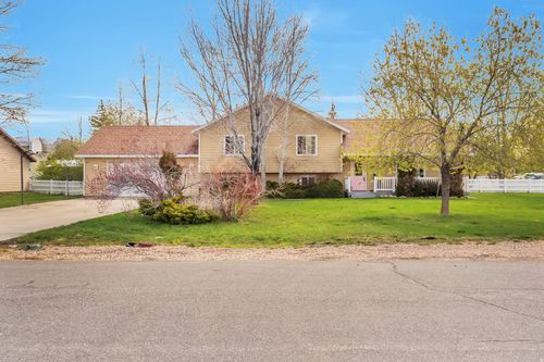 950 Wild Rose Dr, Francis, UT, 84036-9206 | Card Image