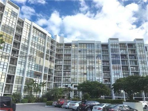 1018-800 Parkview Dr, Hallandale Beach, FL, 33009-2978 | Card Image