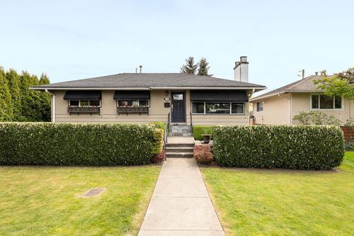 152 Harvey Street, New Westminster, BC, V3L4G2 | Card Image