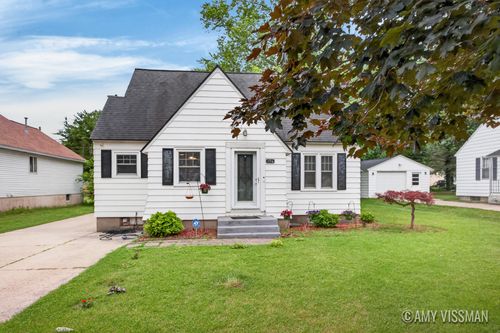 196 E 34th St, Holland, MI, 49423-7006 | Card Image