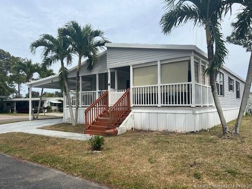 6232 Guava Ln, Lantana, FL, 33462-2084 | Card Image