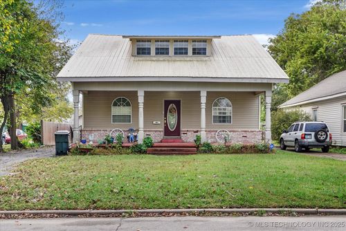 209 3rd St, Skiatook, OK, 74070-1430 | Card Image