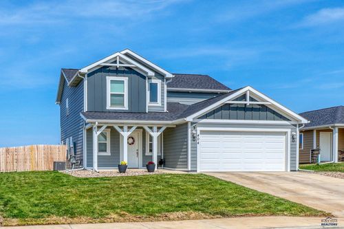 404 Henry Potter Rd, BOX ELDER, SD, 57719-8015 | Card Image