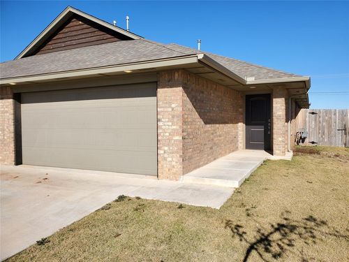 8815 Sw 45th St, Oklahoma City, OK, 73179-7003 | Card Image
