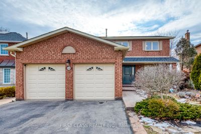 1128 Creekside Dr, House other with 4 bedrooms, 3 bathrooms and 4 parking in Oakville ON | Image 1