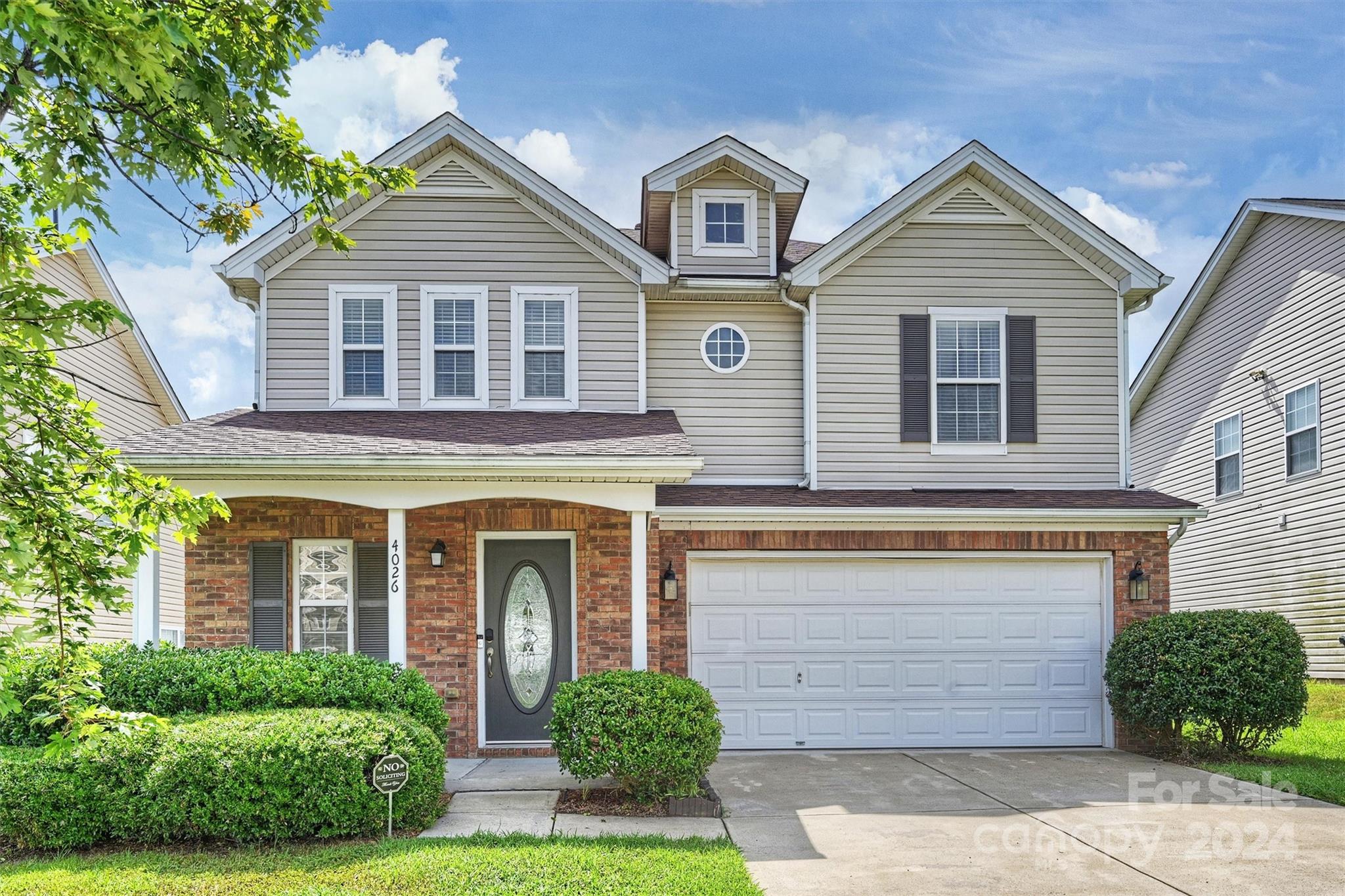 Houldsworth Dr, Charlotte, NC 28213