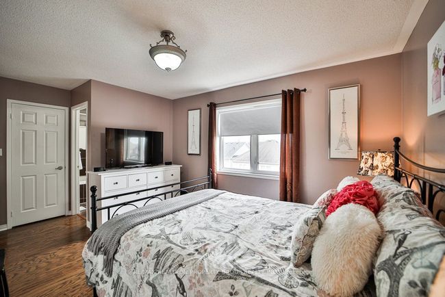 950 Taggart Cres, House other with 3 bedrooms, 3 bathrooms and 2 parking in Oshawa ON | Image 10