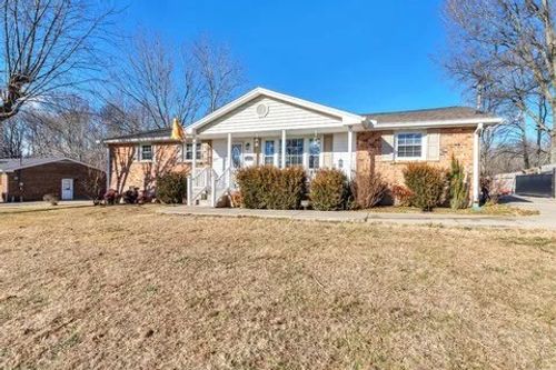 1018 Interstate Park Cir, Cedar Hill, TN, 37032-5095 | Card Image